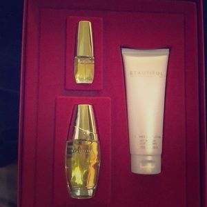 NIB Estée Lauder Beautiful Gift Set